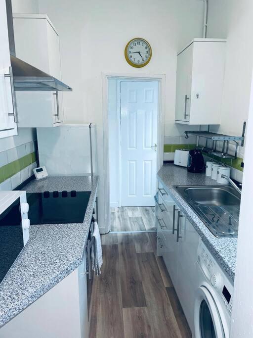 Comfortable Town House In Coventry City Centre Villa Luaran gambar